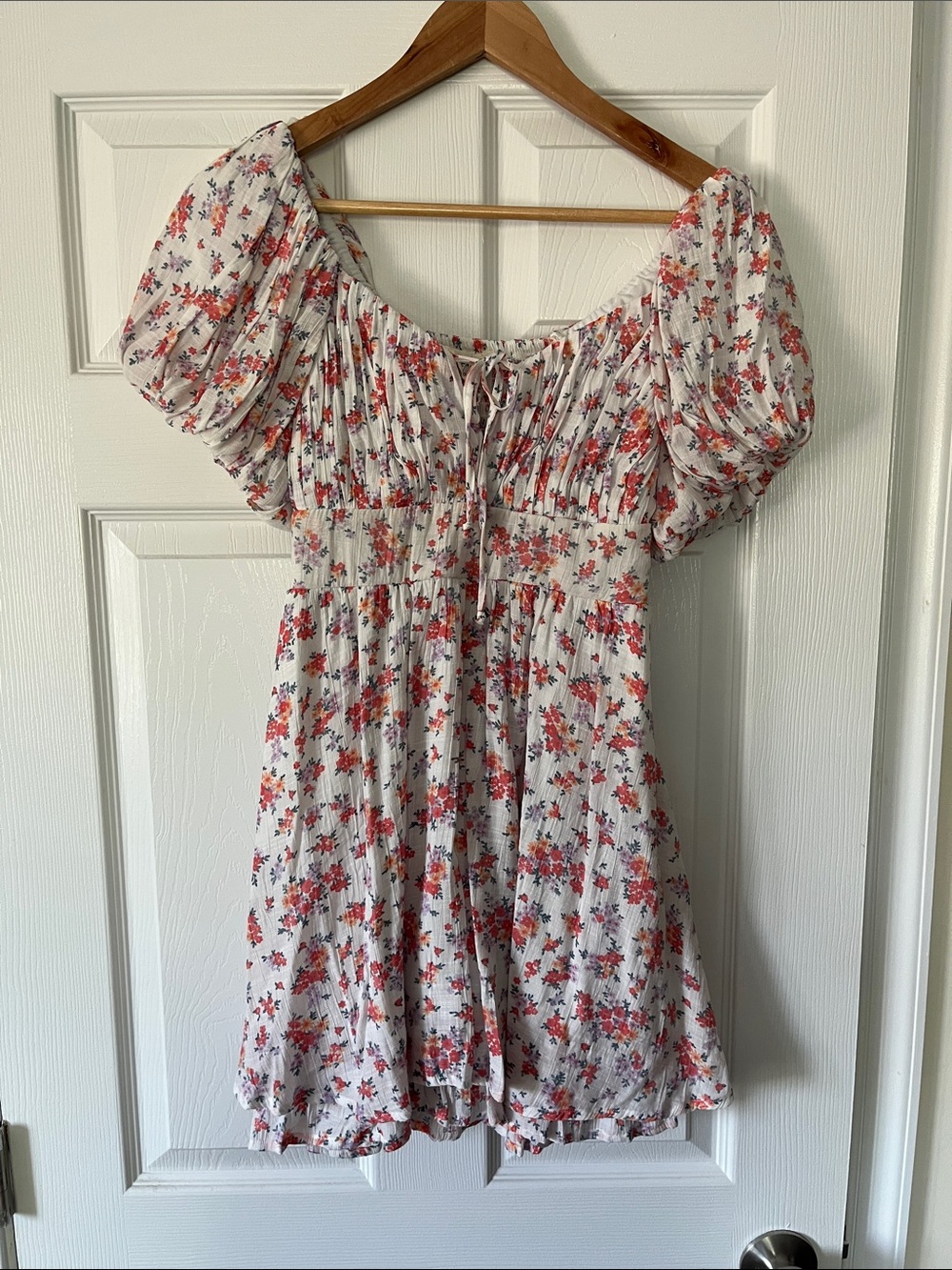 White Floral Puff Sleeve Mini Dress - Red & Pink Flowers